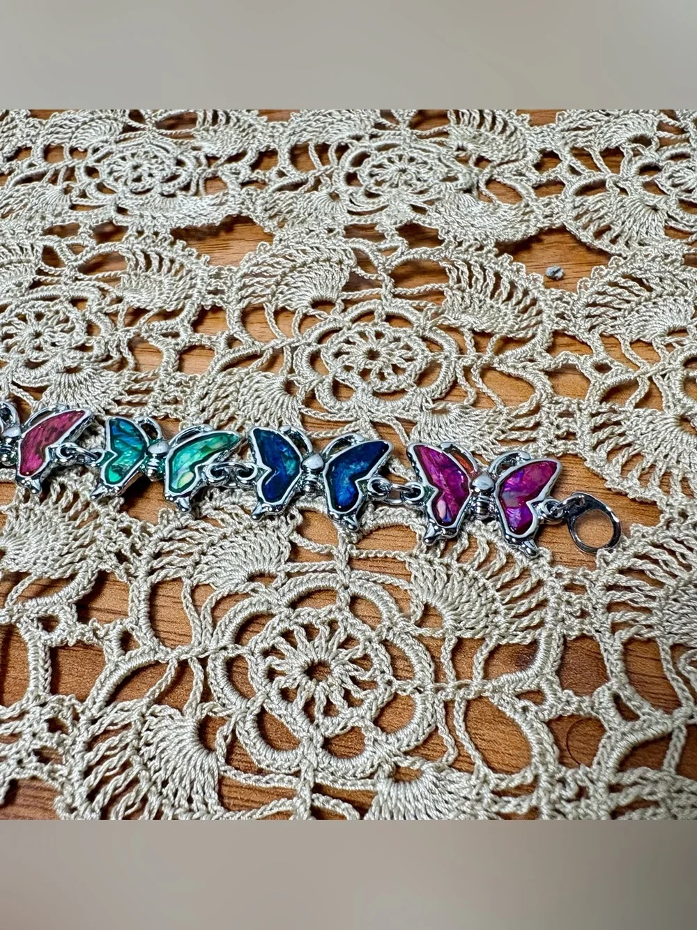 Vintage Y2K Silver Tone Colorful Iridescent Butterfly Chain Link Bracelet